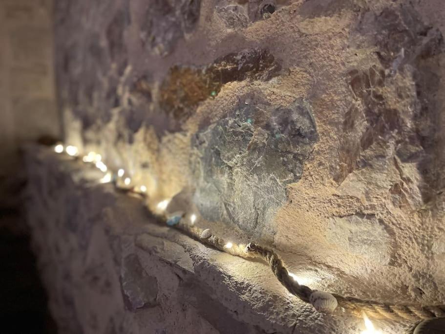 אתונה Stone Inn Near Acropolis & Metro 石头记 Felsenhohle מראה חיצוני תמונה