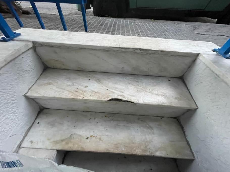 אתונה Stone Inn Near Acropolis & Metro 石头记 Felsenhohle מראה חיצוני תמונה